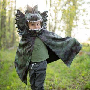 GRANDASAURUS DILOPHOSAURUS CAPE WITH CLAWS NWT (removed)